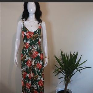 Vacation ready f21 dress